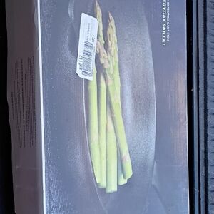 Everyday Cast Iron Skillet - Black